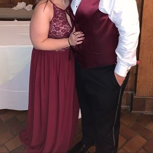 David’s bridal wine colored bridesmaid dress